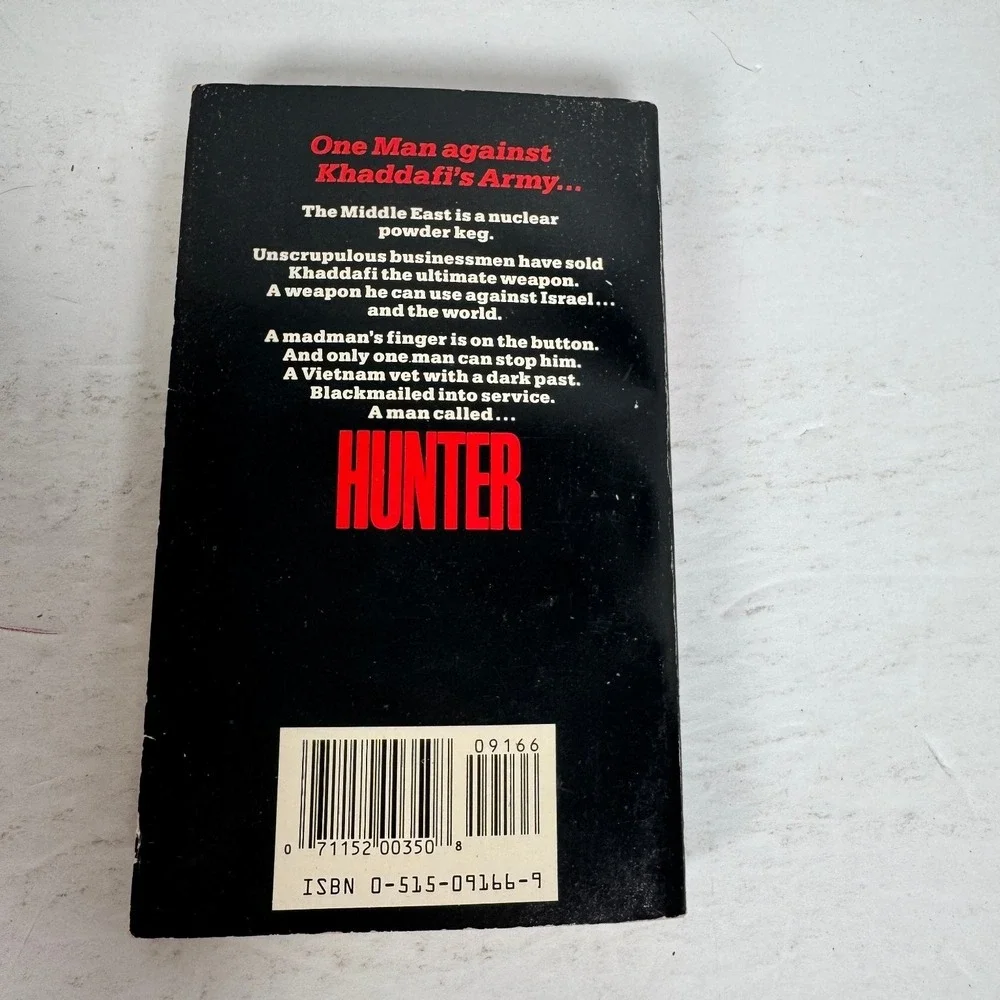 Hunter Jere Maudsley 1987 First Printing Military Thriller Jove‎